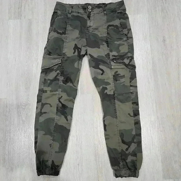 Sanctuary Women's Camouflage Mid-Rise Utility Rebel Pants Green Black Size 24 - Picture 1 of 10
